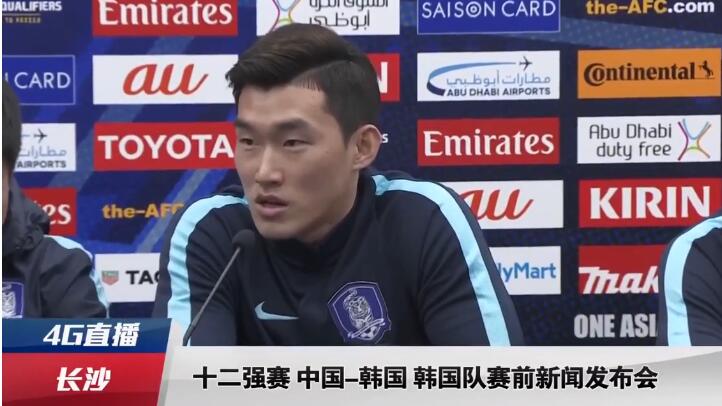 攻扒开小受屁股狠狠的打视频