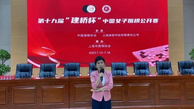 嗯啊h客厅hh乖女h掠女
