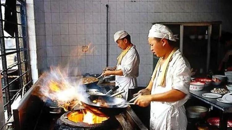 迷雾中的屋子