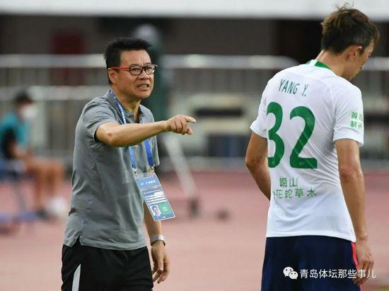 二次元摸胸