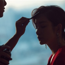 编剧的年轻妻子